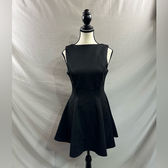 Little Black Dress Flared - Picture 6 of 9